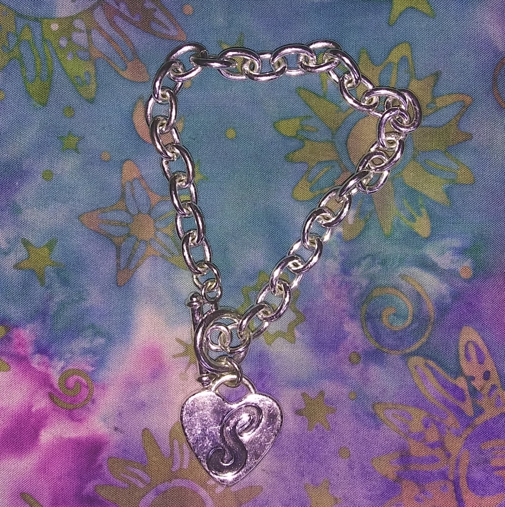 ❤️~S~❤️Charm Bracelet